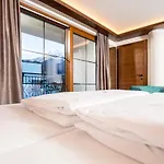 Strass - Sport & 酒店 迈尔霍芬