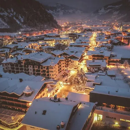 Strass - Sport & Hotel