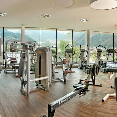 Hotel Strass - Sport &