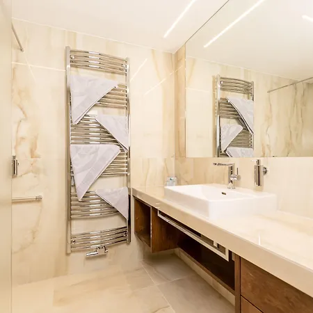 Hotel Strass - Sport & Mayrhofen