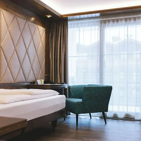 Strass - Sport & 4* Mayrhofen