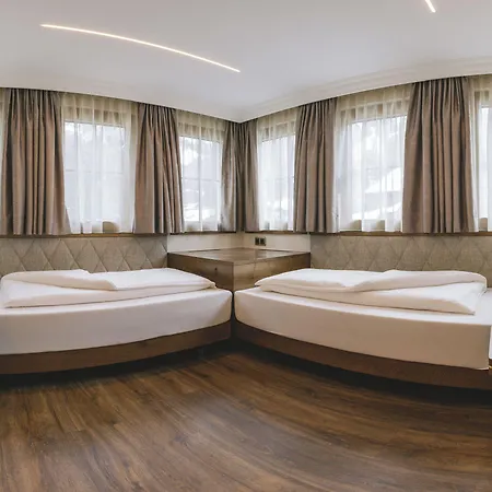 Strass - Sport & 4* Mayrhofen