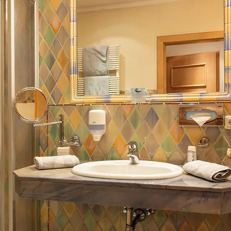 Strass - Sport & Hotel