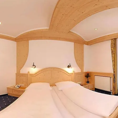 Hotel Strass - Sport & 4*