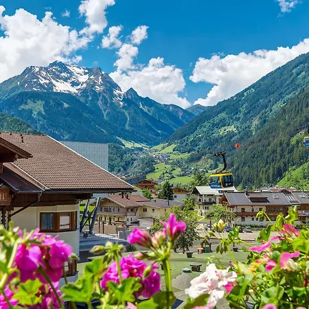 Hotel Strass - Sport &